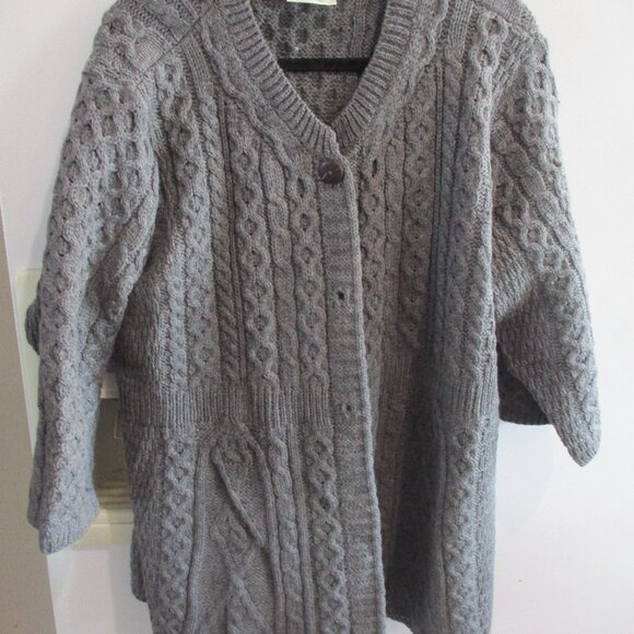 Women's Irish Kilronan Cable Knit gray Wool Cardigan 3/4 Sleeves Warm XXL - Picture 1 of 3
